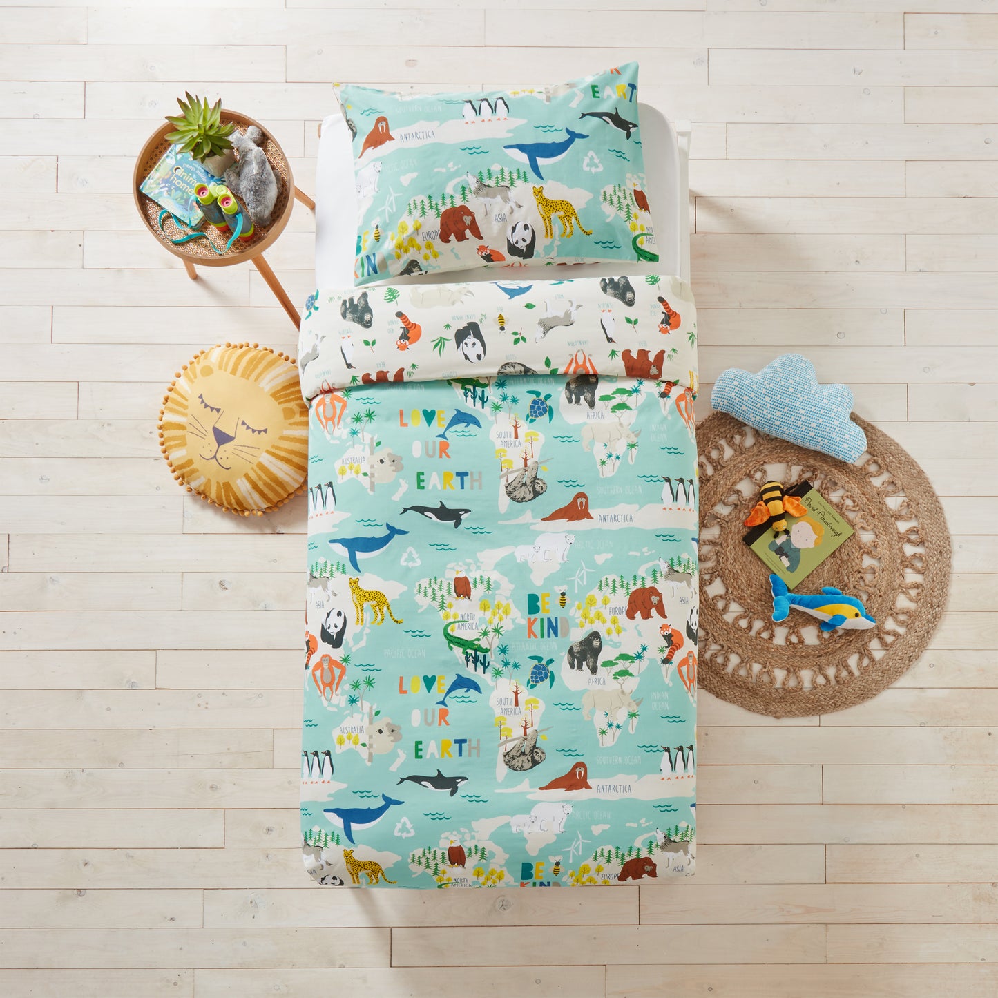 LOVE OUR EARTH TODDLER DUVET SET BLUE