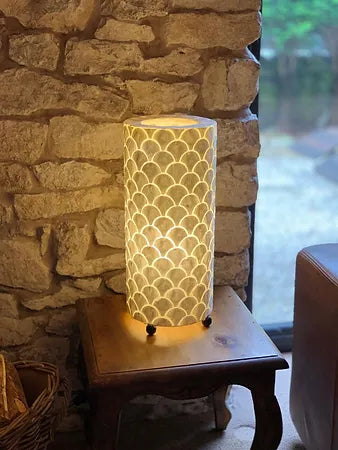 Shell Ivory Scallop Table Lamp
