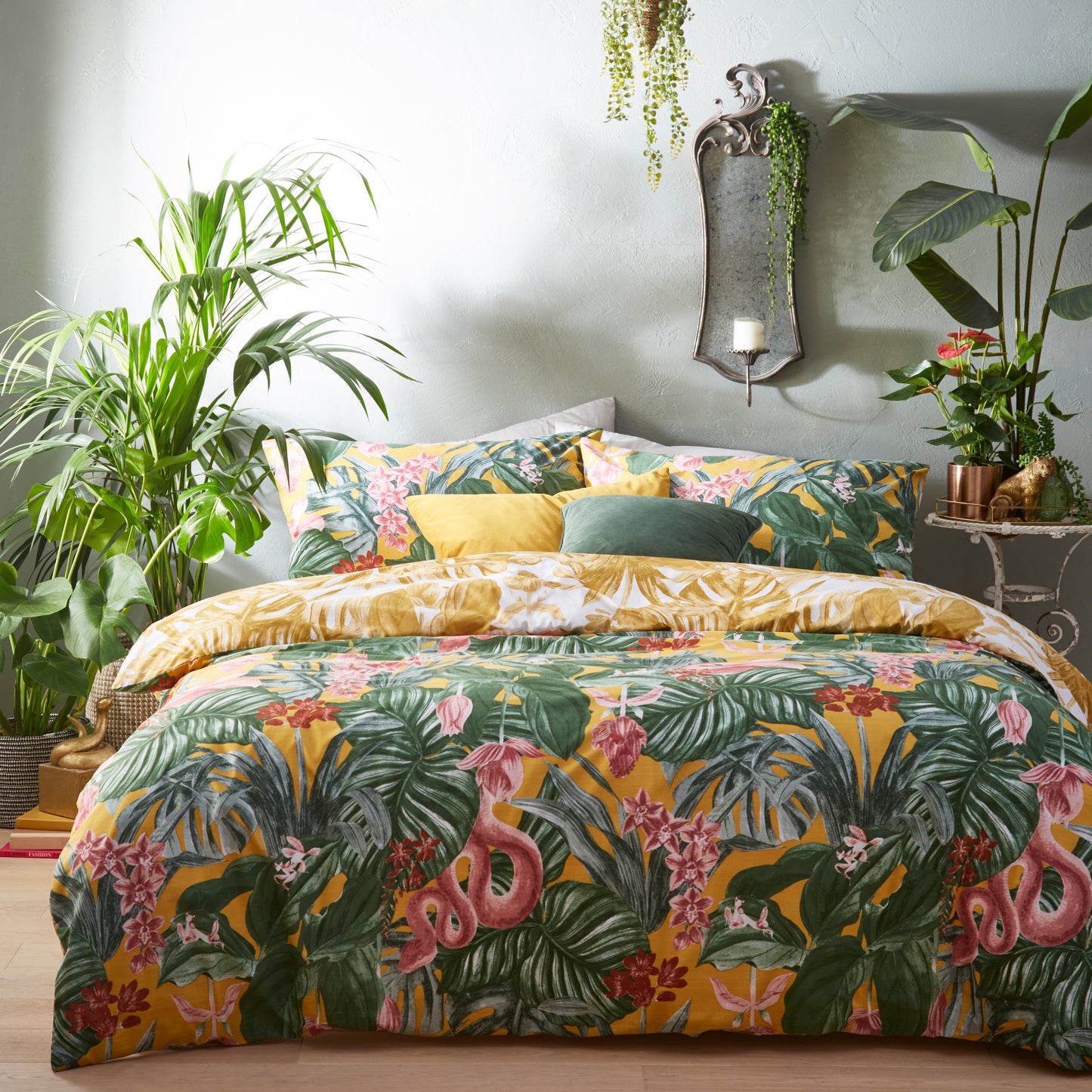 MEDINILLA DOUBLE DUVET SET MUSTARD