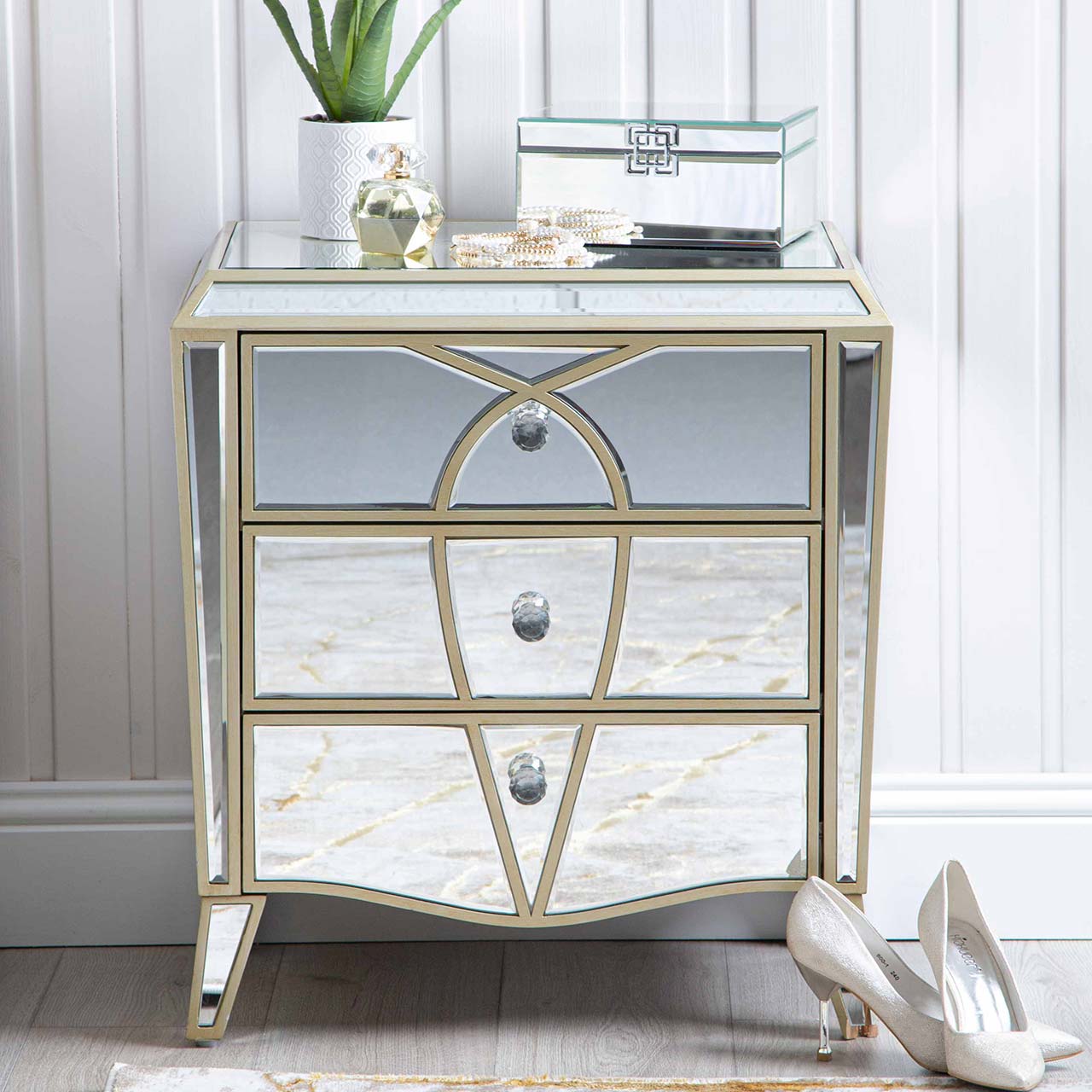 Pristina 3 Drawer Mirror Cabinet