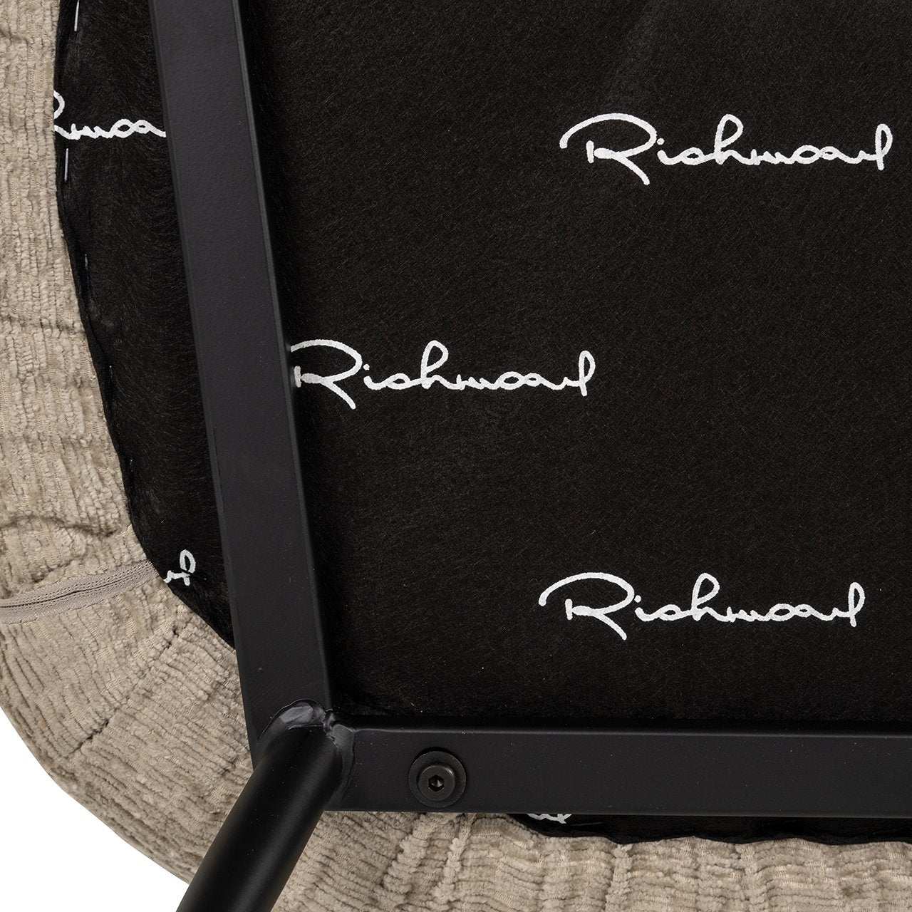 Chair Xandra desert fusion fire retardant (FR-Fusion 109 desert)- Richmond Interiors