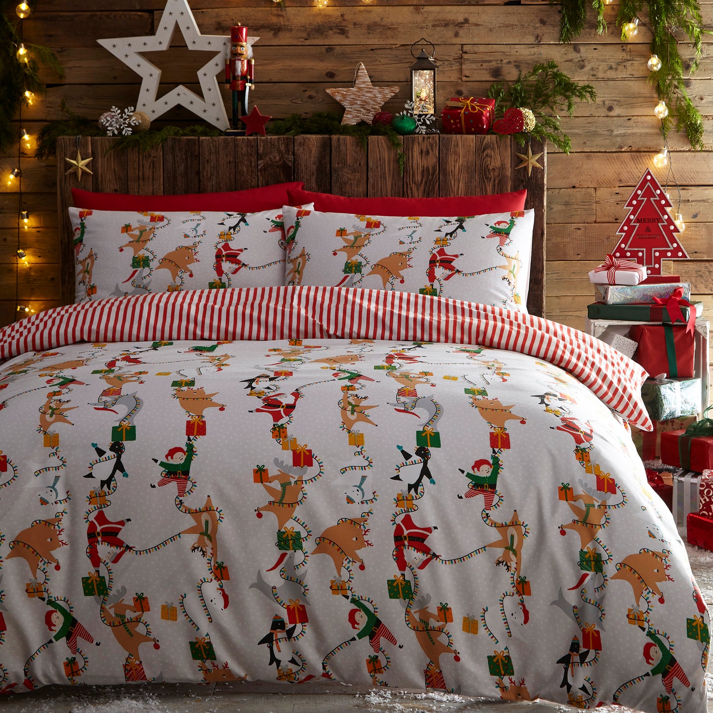 SANTAS WORKSHOP TODDLER DUVET SET WHITE