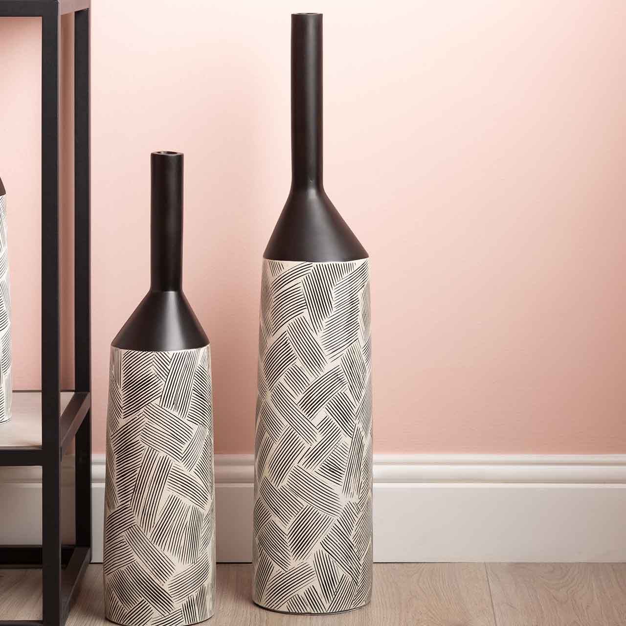 75cm Pearl White and Black Polyresin Vase