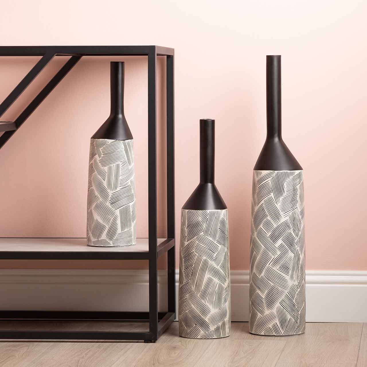 60cm Pearl White and Black Polyresin Vase