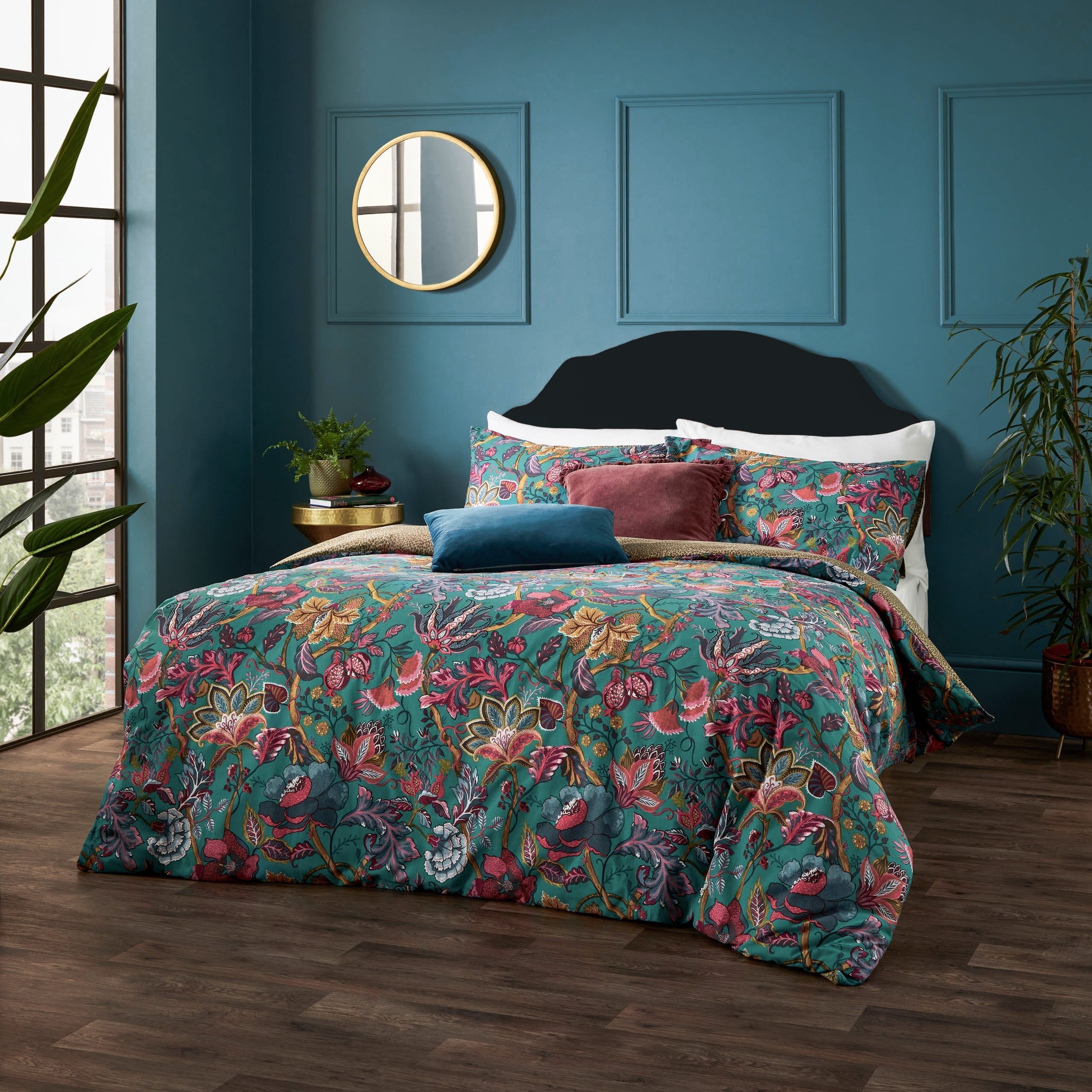 Luxury bedroom with upholstered bed, bedside tables and soft warm lighting — Xshowhome