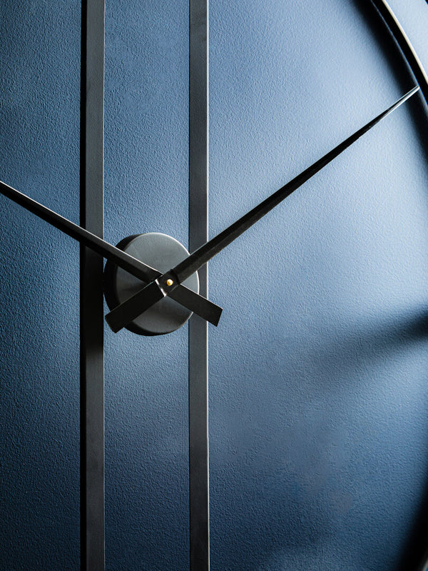 Beauly 107cm Dia Black Metal Wall Clock – Xshowhome furniture