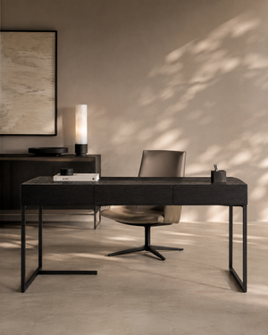 Vernon Desk - Tommy Franks