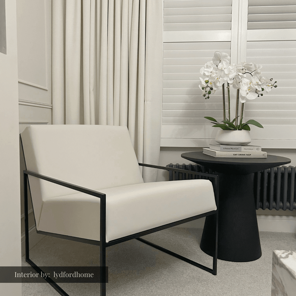 Tavamo Side Table - Black Oak - Tommy Franks