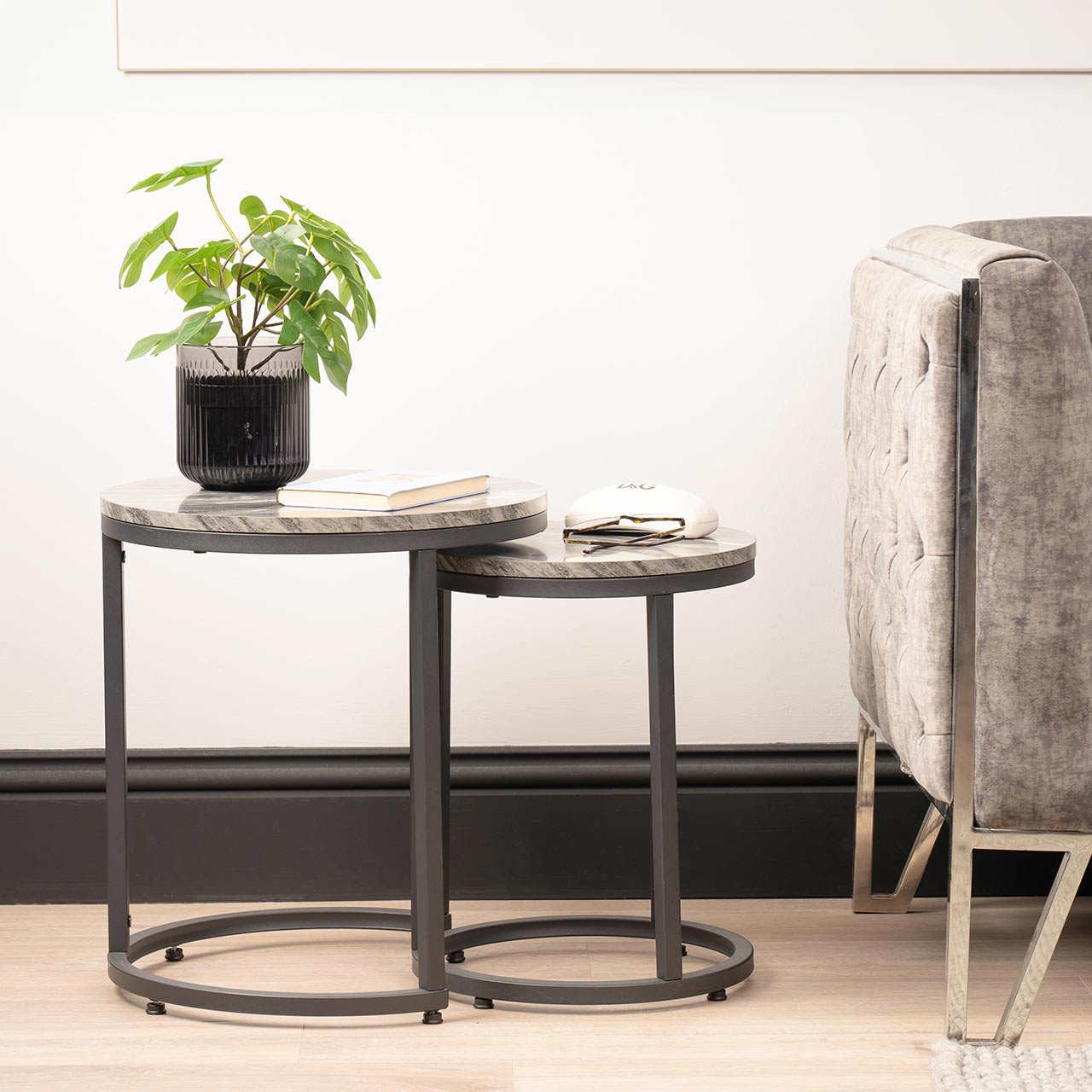 Alora Set of 2 Black End Table 30