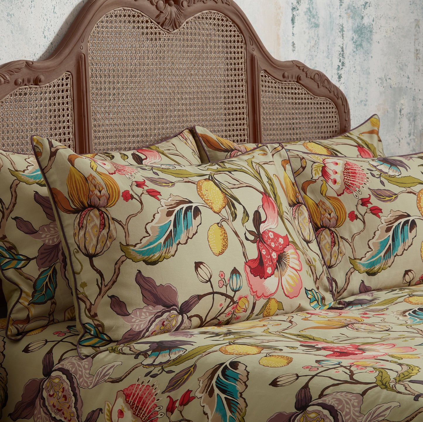 MORTON PIPED PILLOWCASE PAIRS CHINTZ