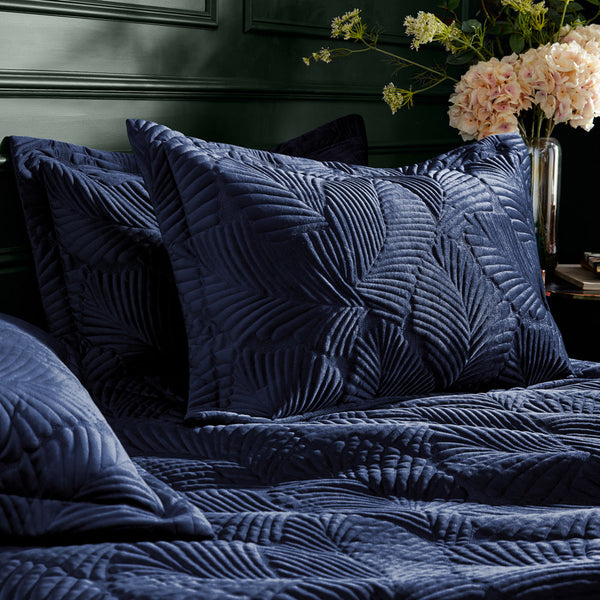 Palmeria Super King Quilted Duvet Set Navy - Riva