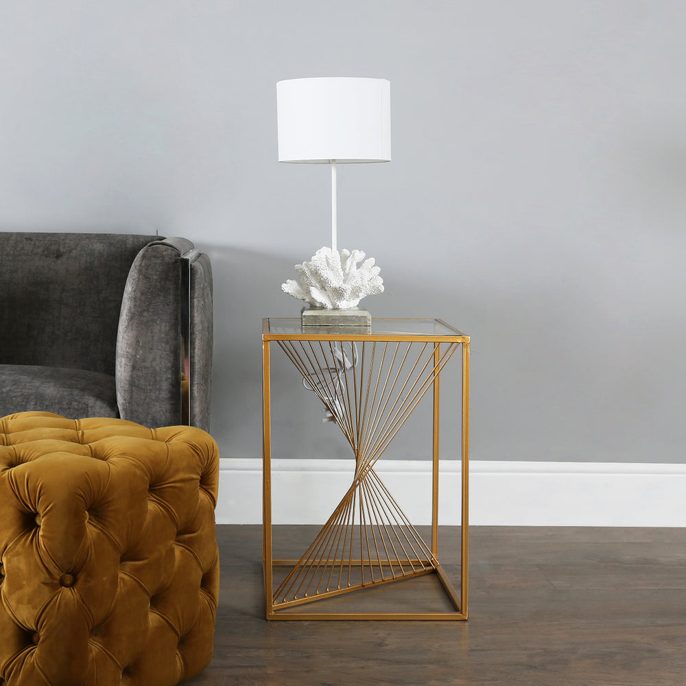 52cm White Shell Table Lamp with White Tc Cyl Shade (set)