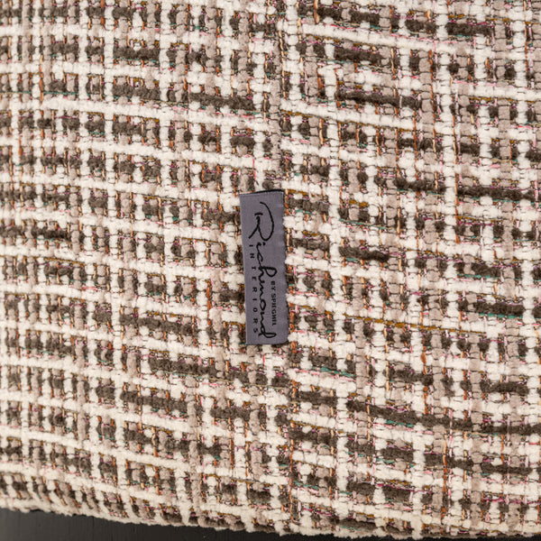 Dining chair Odette customized 55Ø fire retardant - Image 6