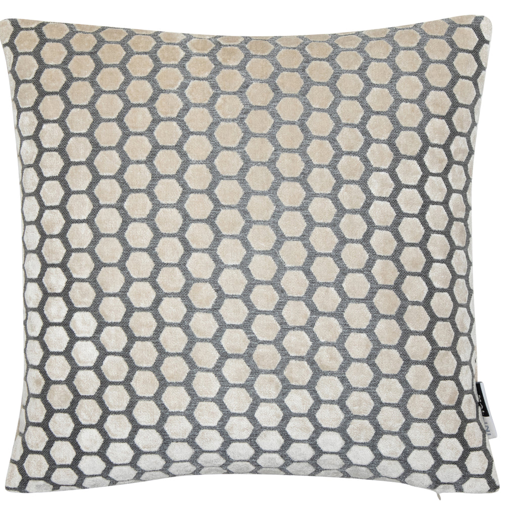 Small Hex Cut Velvet 43x43 Cream