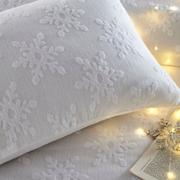 Snowflake Tufted King Size Duvet Set White - Riva