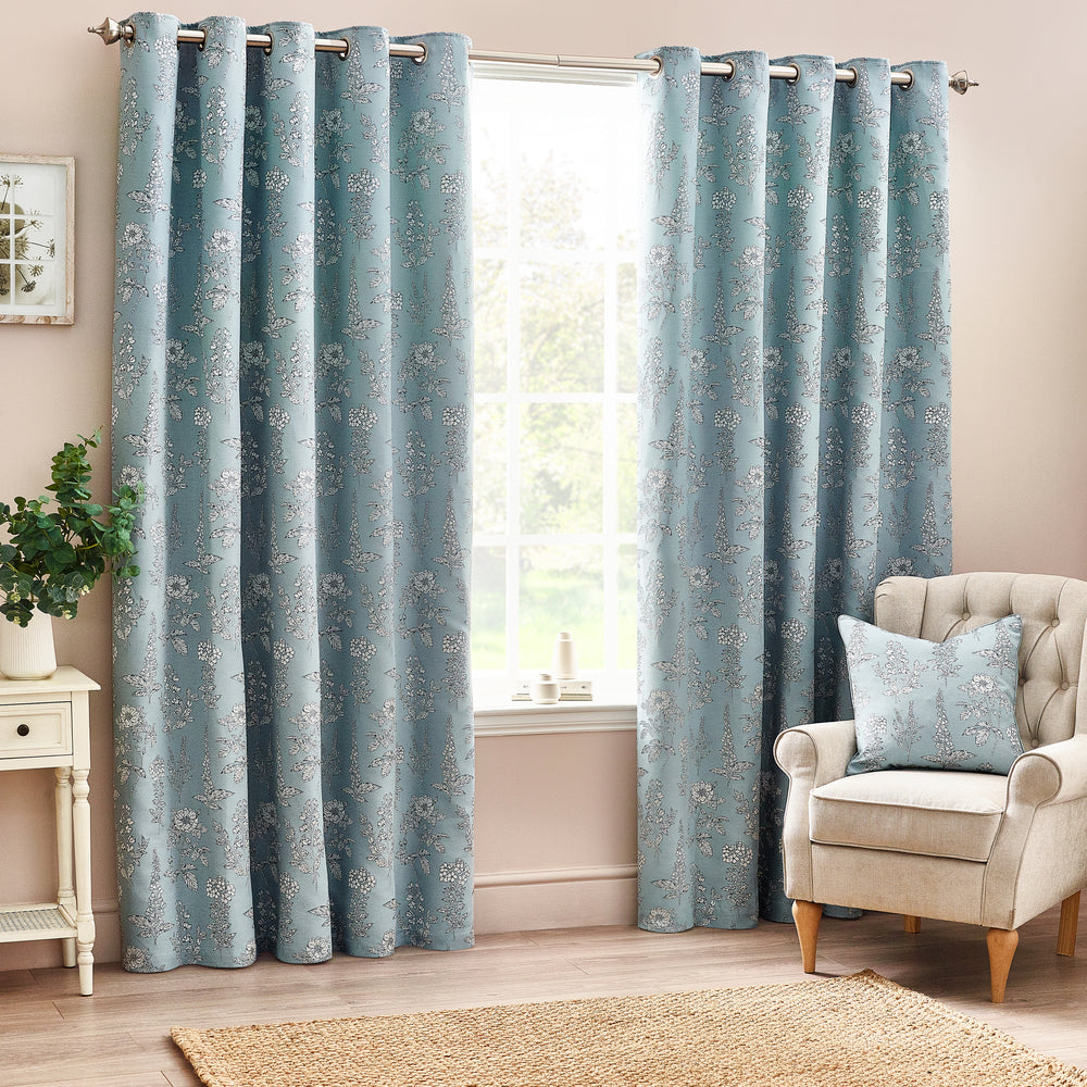 Sophia 117x137 Eyelet Curtain Blue