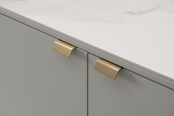 Saviour Buffet - Matte Beige - Tommy Franks
