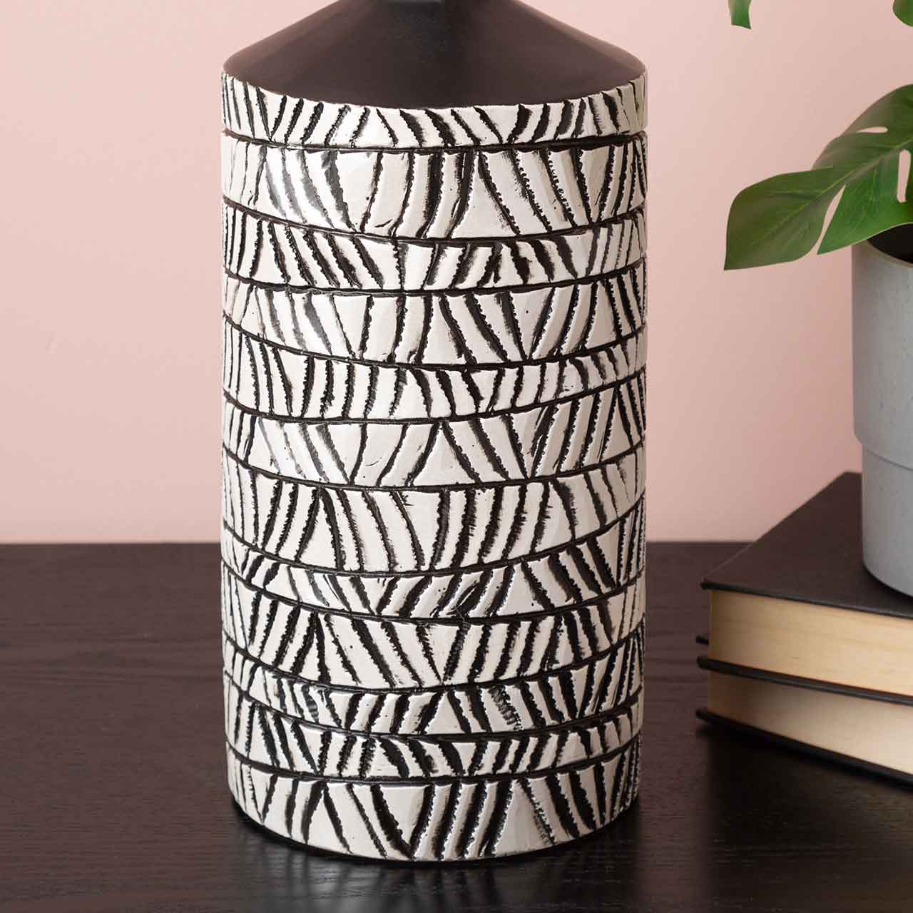 39cm Black and White Polyresin Vase