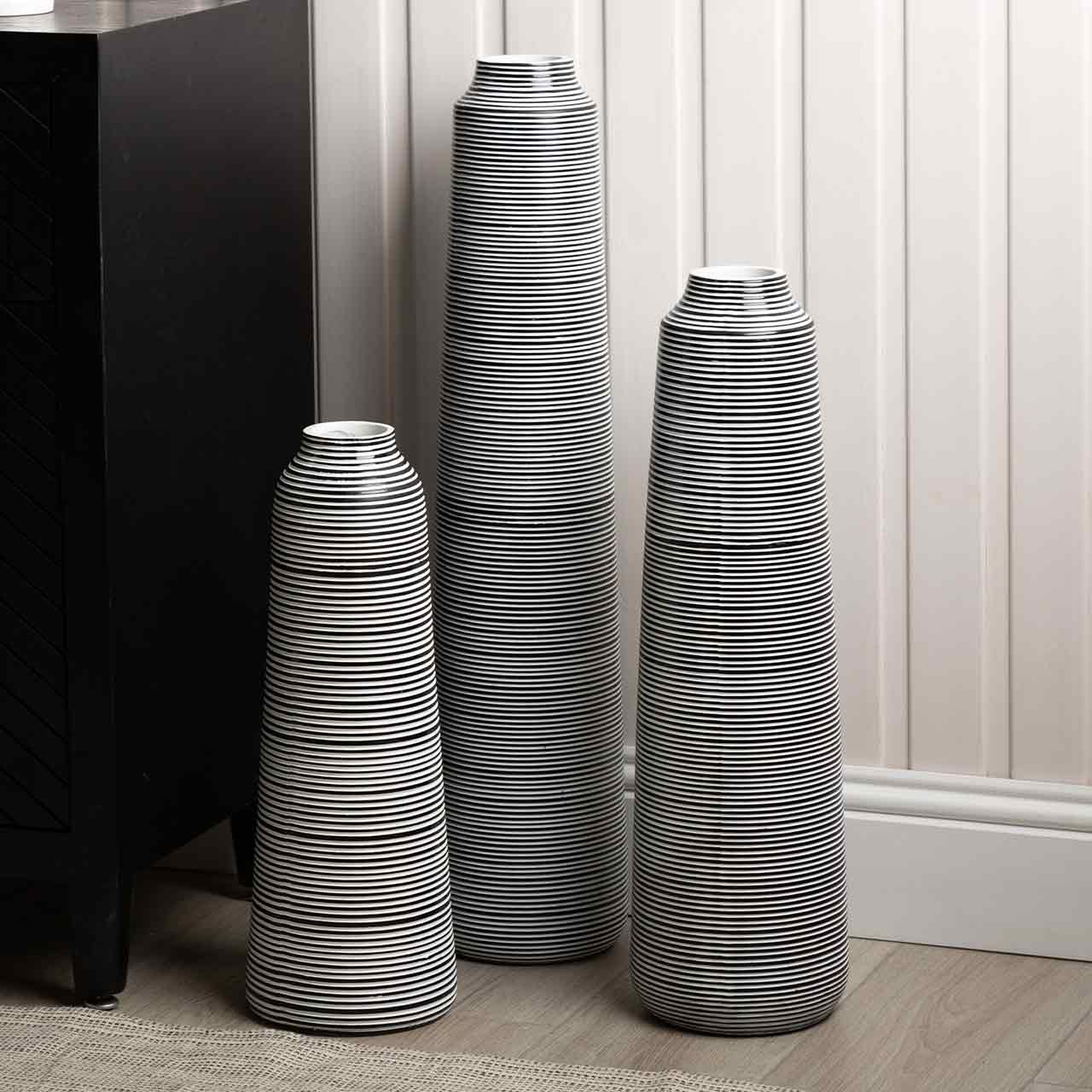 46cm Black and White Stripes Polyresin Vase