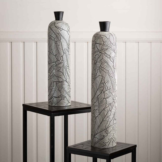 60cm Pearl White and Black Leaf Lines Polyresin Vase