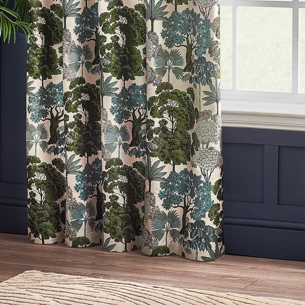 Woodlands 168x137 Eyelet Curtains Green - view 6