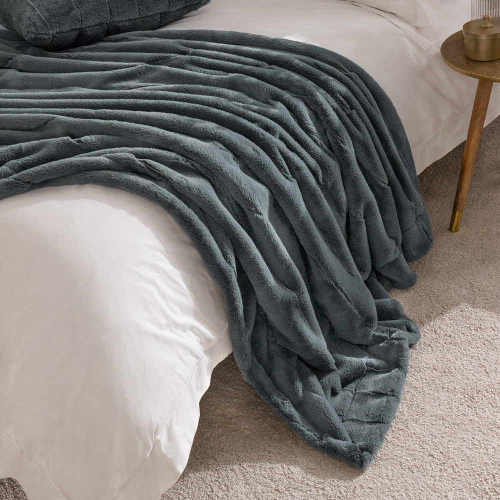 Empress Throw 140x200 Charcoal - Canwell Interiors Limited - Riva