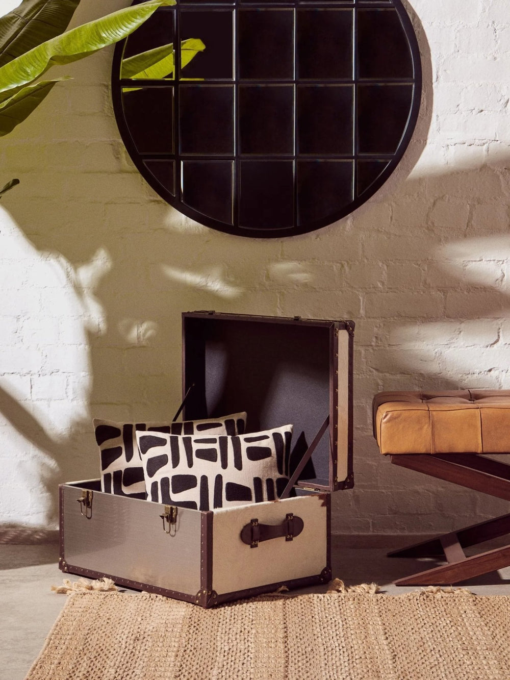 Inca Brown Leather Bench with Cedarwood Base - XShowhome Limited - Xshowhome