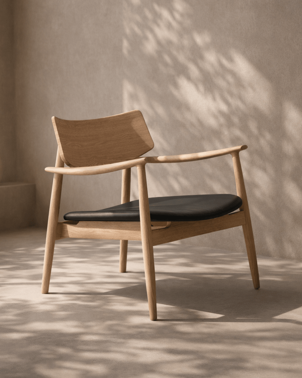 Mono Solid Oak & Black Lounge Chair - XShowhome Limited - Tommy Franks