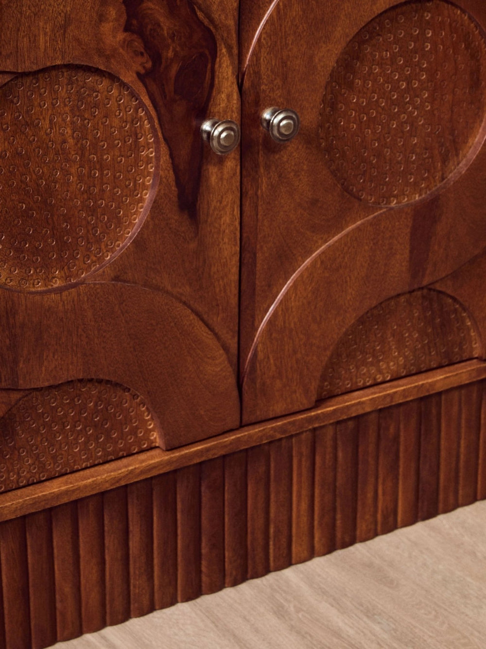 Siva Four Door Mango Wood Hammered Sideboard - XShowhome Limited - Xshowhome