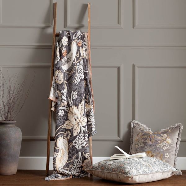 Strawberry Thief 140x170 Throw Biscuit - XShowhome Limited - Riva